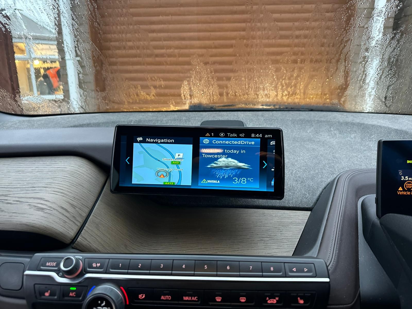 BMW i3 Screen Upgrade | Autologics